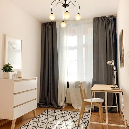 Apartamenty Centrum - Szafirowy I Szmaragdowy Torun Exterior photo