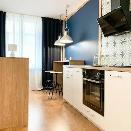 Apartamenty Centrum - Szafirowy I Szmaragdowy Torun Exterior photo